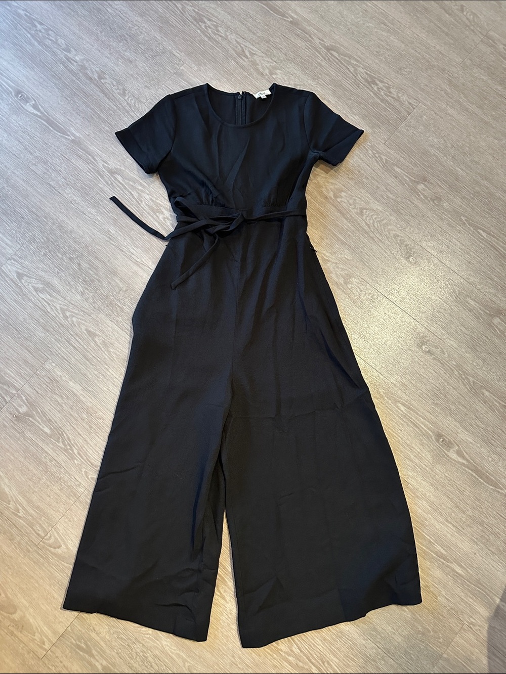 Aritzia WilfredBlack Short Sleeve Wide-Leg Jumpsuit with Tie Waist. Preowned. 00